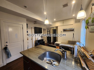 Dorchester/south Boston Border Excellent 2 Bed 2 Bath available NOW on Saint Margaret St in Dorchester! Boston - $2,950 No Fee