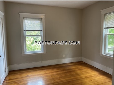 Medford 2 Bed 1 Bath MEDFORD  Tufts - $2,500